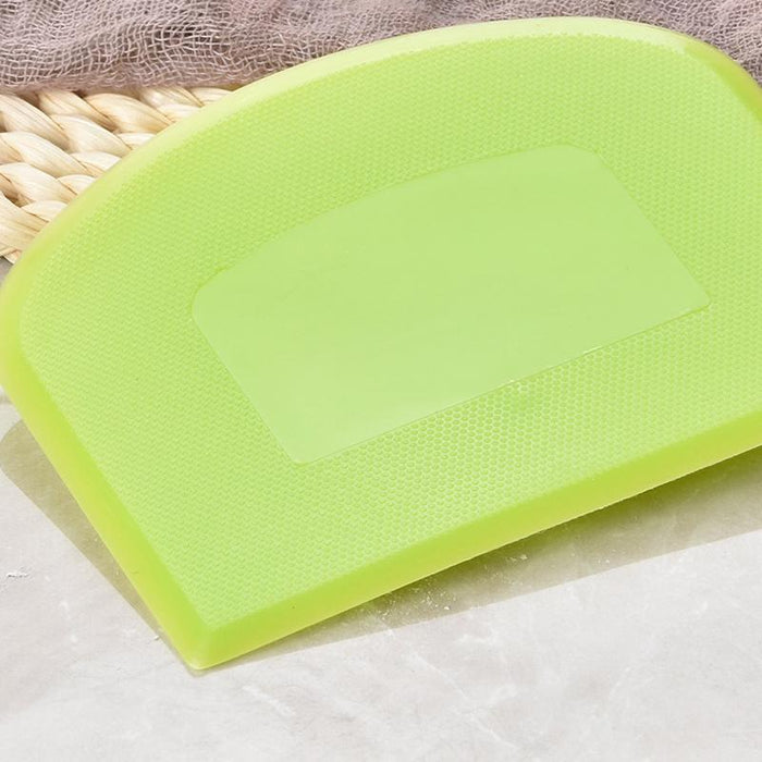 2Pcs Dough Scraper Scraper Cutter for Pizza Pastry Bread Cake Fondant Cutting